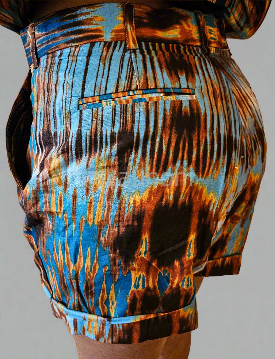 Shudi-Wuta ladies shorts.